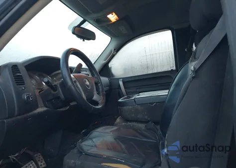 2010 Chevrolet Silverado 1500 Lt from USA, damaged, VIN 1GCSCSE08AZ132330